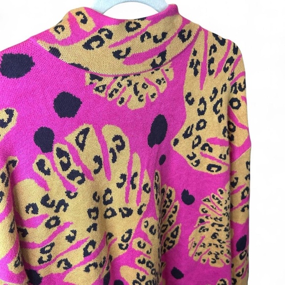 Dance Around It Mixed Print Sweater – Fuchsia Pink, Large 🐆💗 - Picture 4 of 11